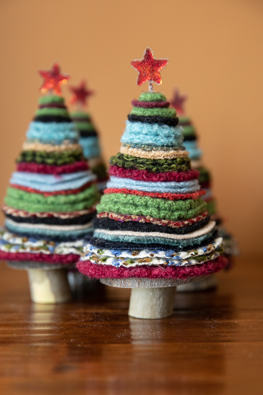 make-art-life-wooly-christmas-trees-2
